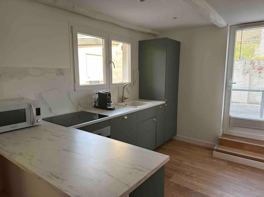 Maison Jardin Proche Paris Вилжуиф Екстериор снимка